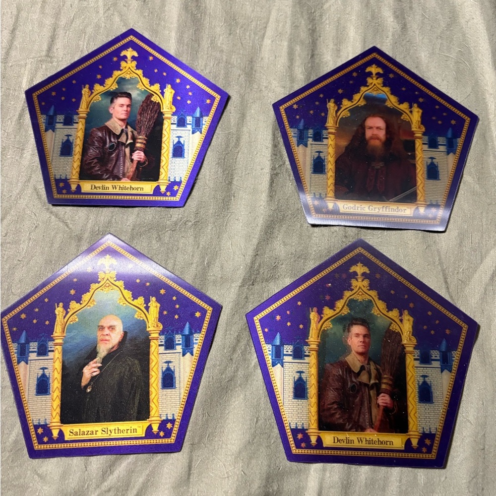 Warner Bros. Harry Potter Collectible Cards - Purple and Gold